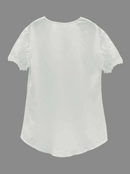 Blouse dentelle contrastée, col V